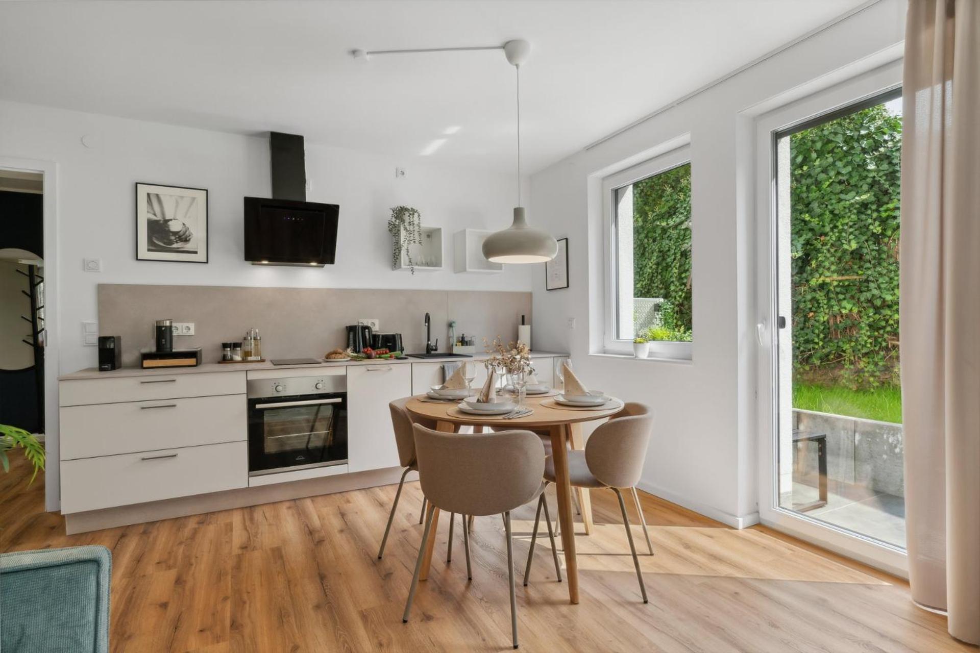 Zwei Apartments Fuer Bis Zu 8 Personen Zentral, Modern, Mit Terrasse & Balkon Bielefeld Extérieur photo