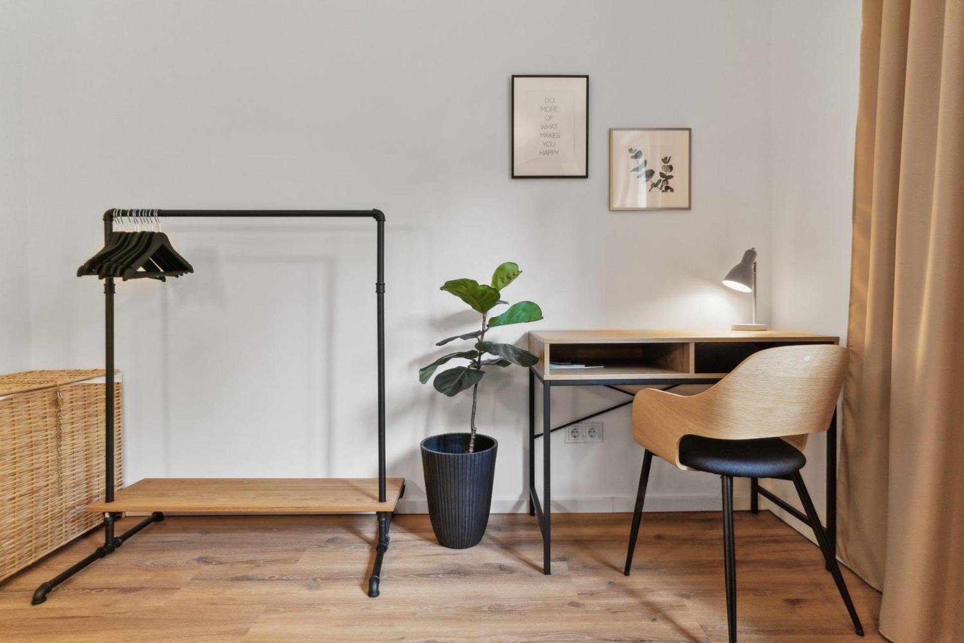 Zwei Apartments Fuer Bis Zu 8 Personen Zentral, Modern, Mit Terrasse & Balkon Bielefeld Extérieur photo