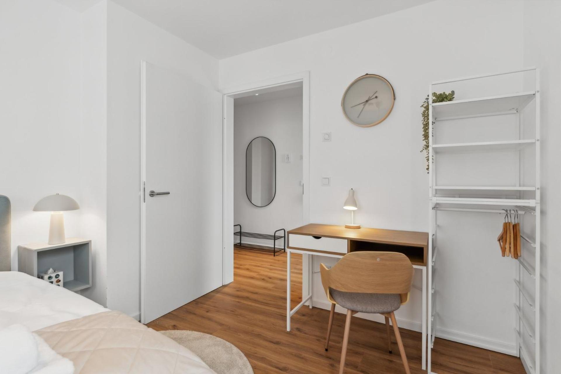 Zwei Apartments Fuer Bis Zu 8 Personen Zentral, Modern, Mit Terrasse & Balkon Bielefeld Extérieur photo