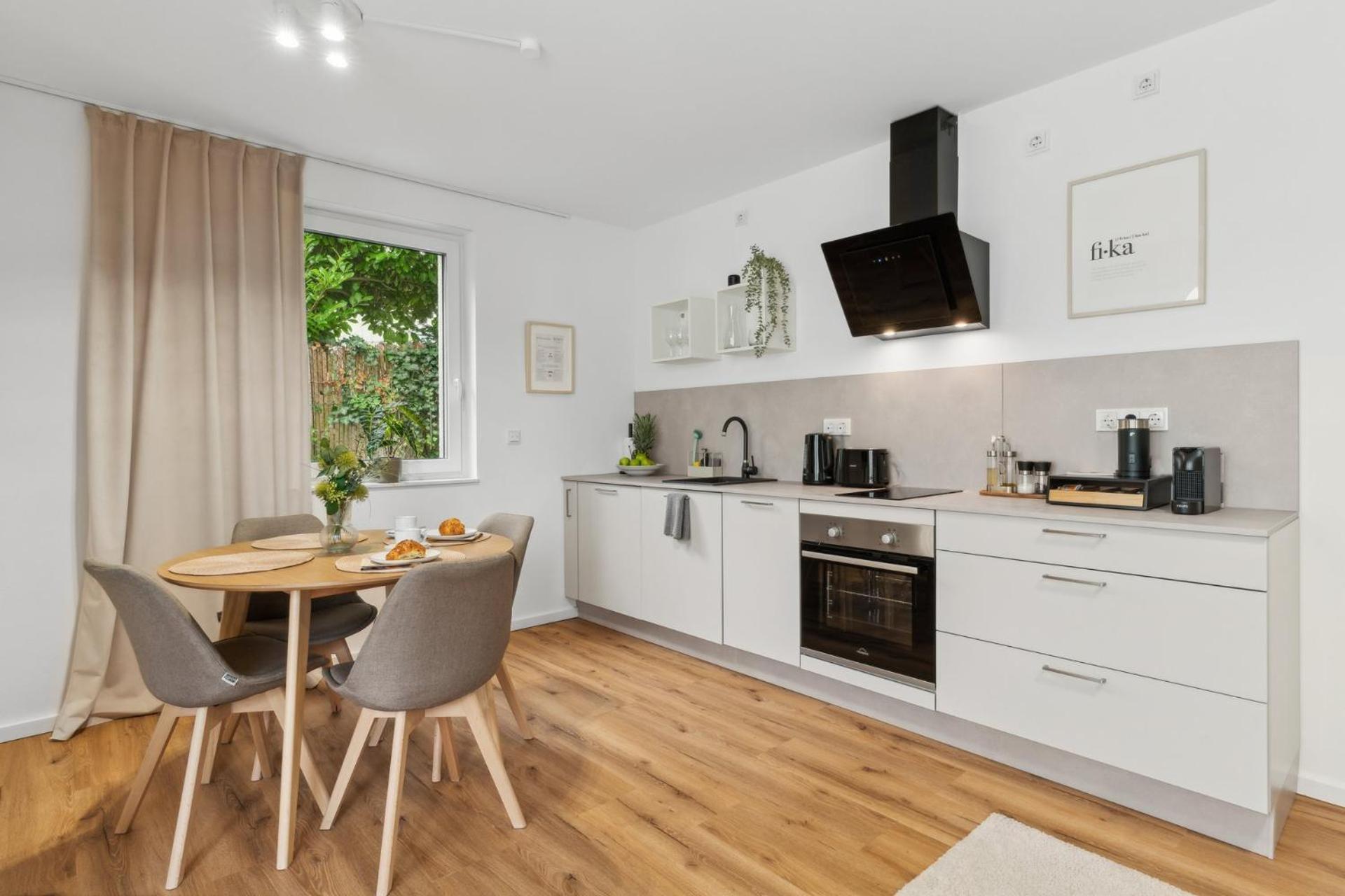 Zwei Apartments Fuer Bis Zu 8 Personen Zentral, Modern, Mit Terrasse & Balkon Bielefeld Extérieur photo